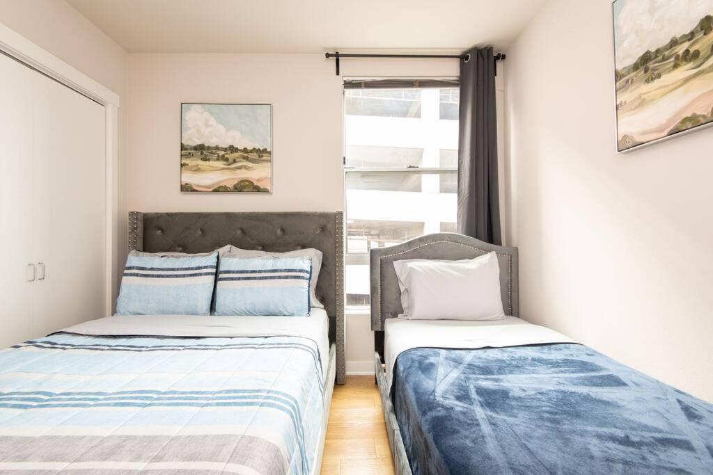 Comfy Cozy With Pool & Hot Tub In Downtown La' Apartamento Los Angeles